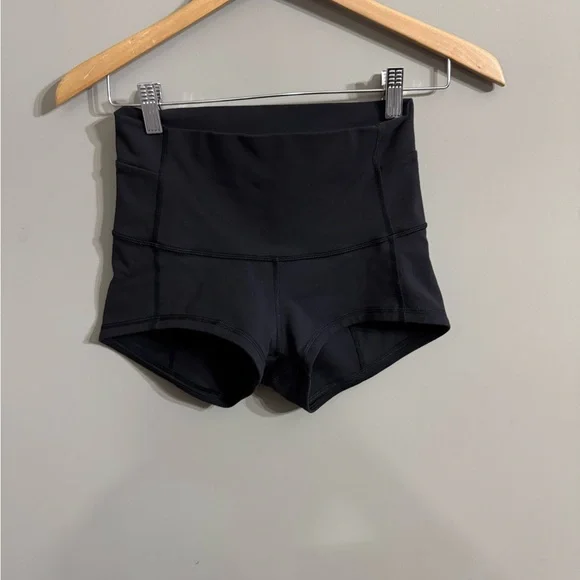 lululemon athletica Black High-Waisted Women’s Shorts size 6 - Picture 2 of 8